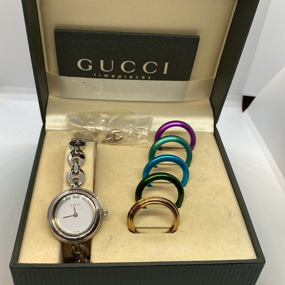Gucci bangle watch - Picture 2 of 8